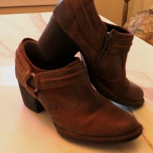 Born Zip Up Shoe Booties Size 6.5